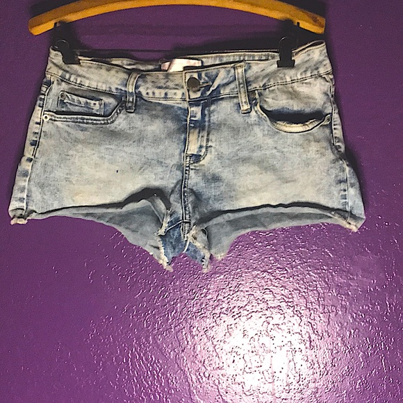 Women Jean Shorts Sz13 - Picture 1 of 2